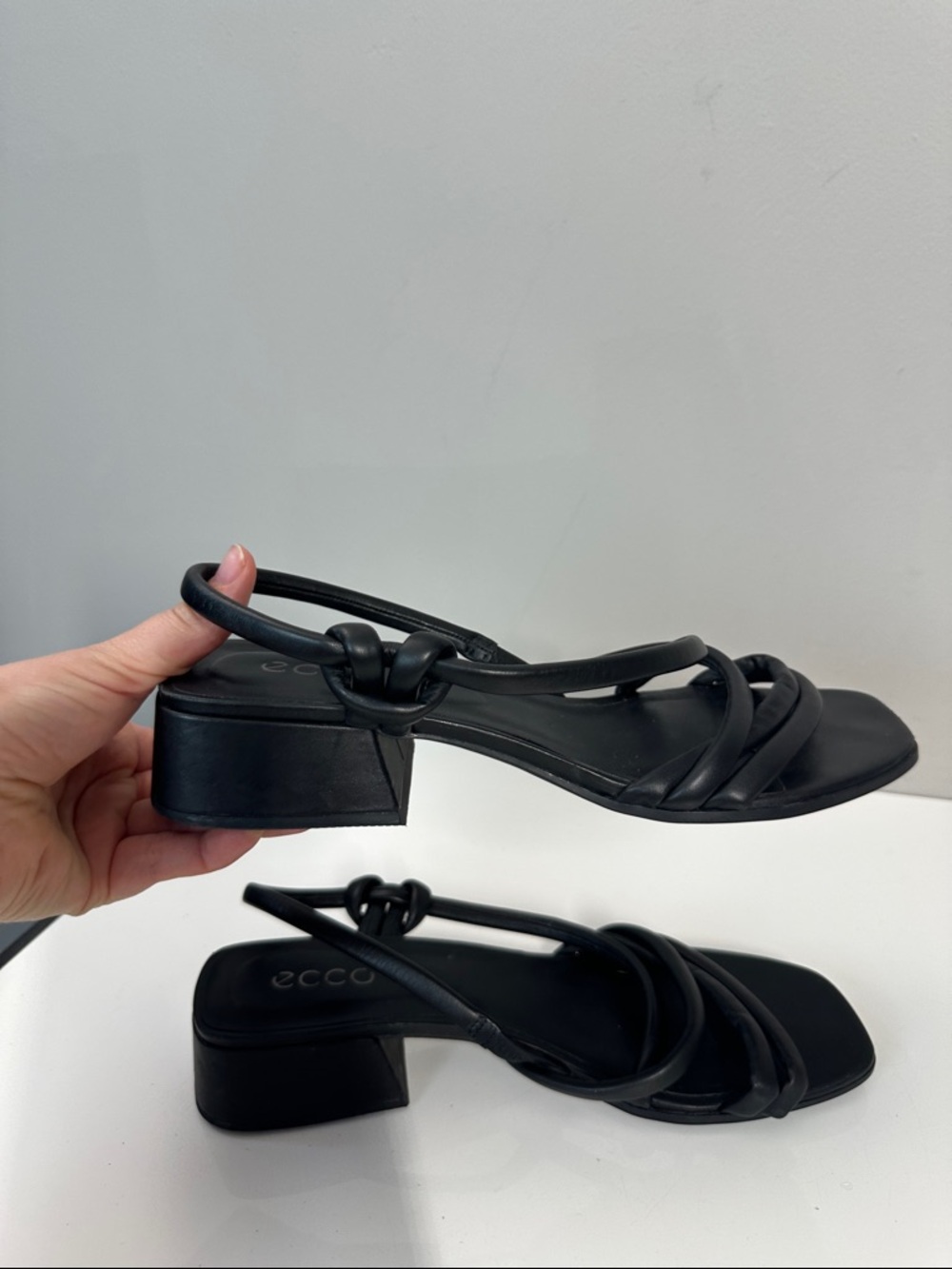 Ecco Elevate Black Leather Slip On Block Heel Square Toe Strappy Sandals 41(10) - Picture 13 of 14